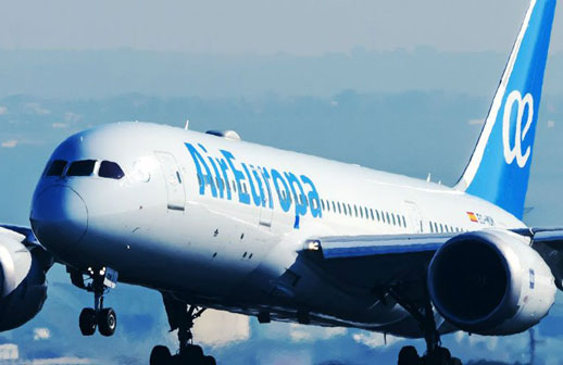 Air Europa se compromete con la educación en zonas vulnerables de Latinoamérica