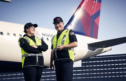 Delta se lleva el título de mejor aerolínea en EE. UU. por WSJ