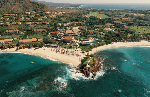 Four Seasons Resort Punta Mita inaugura Cuevas Club de Playa
