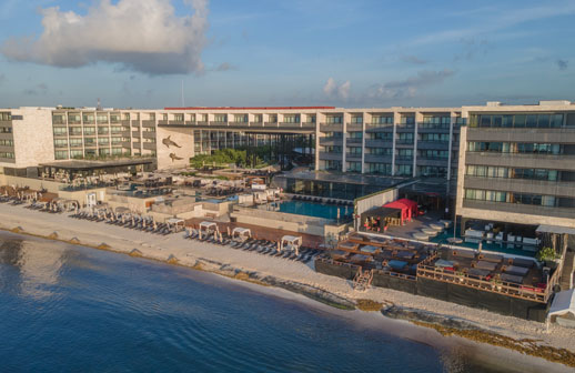 Posadas inaugura en Playa del Carmen el Devossion by Live Aqua