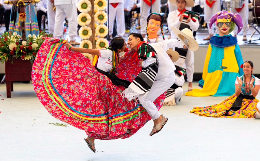 La Guelaguetza vuelve a impulsar el turismo en Oaxaca