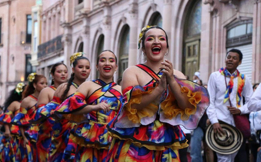 Embajadores globales del folclor visitan Zacatecas