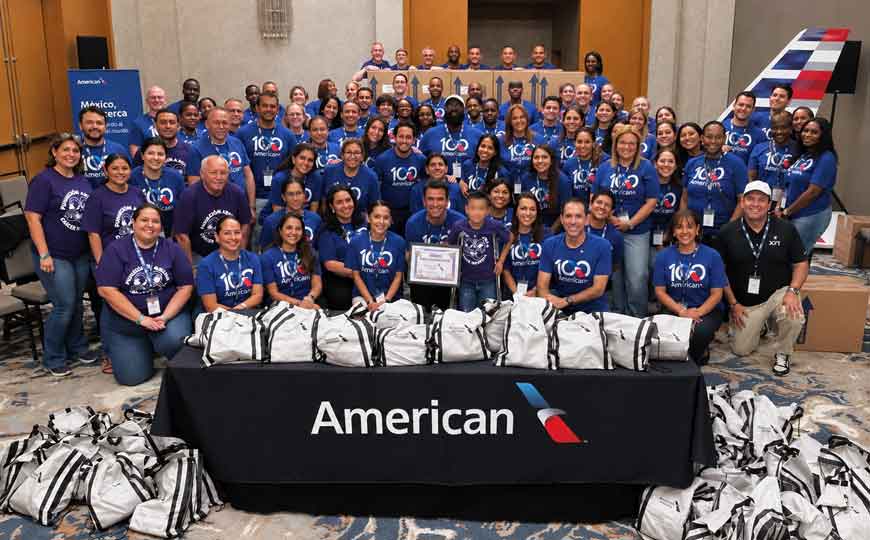 American Airlines celebra 45 años de operaciones en Cancún